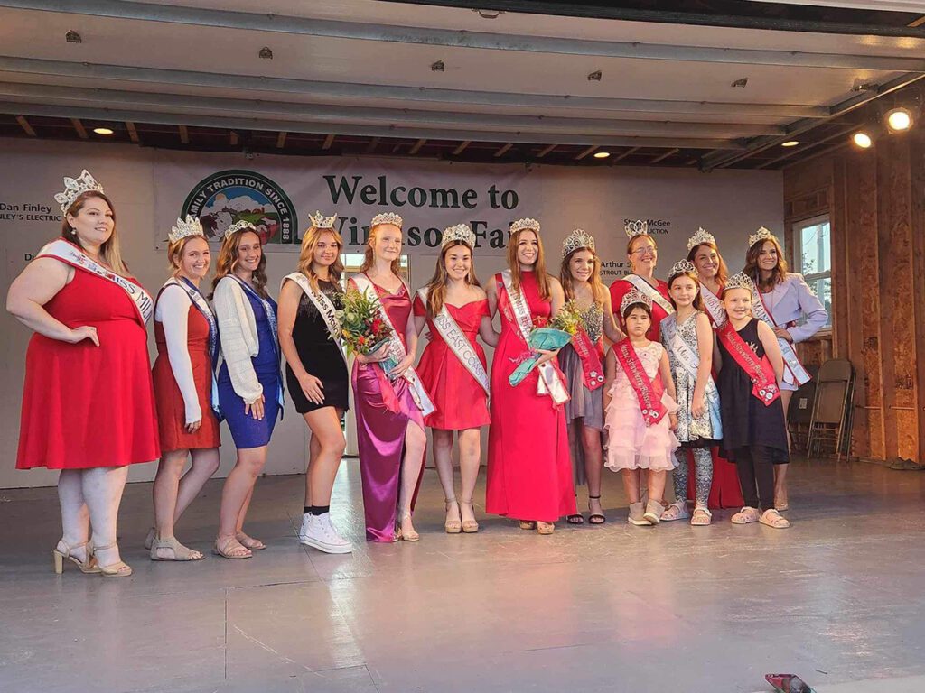 2023-WF-Apple-Queen-contest-a
